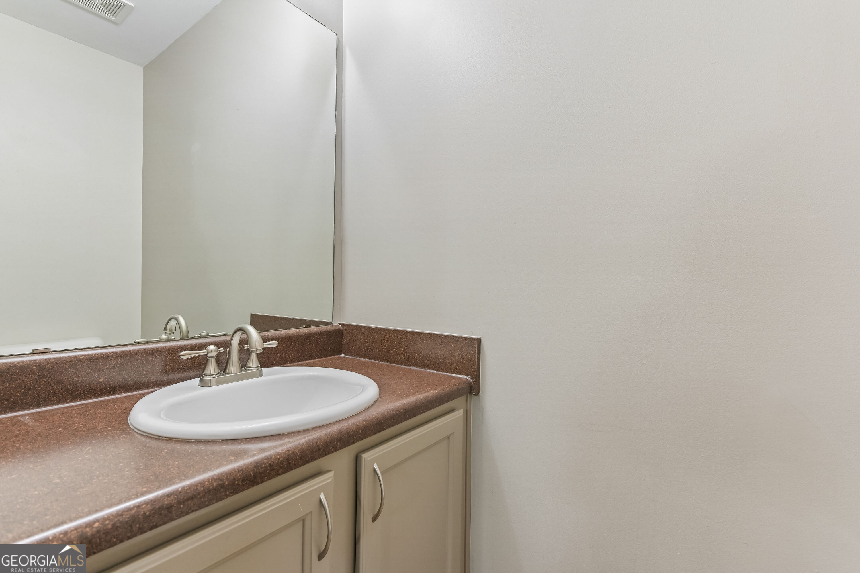 203 Valley Crossing Property Photo 22