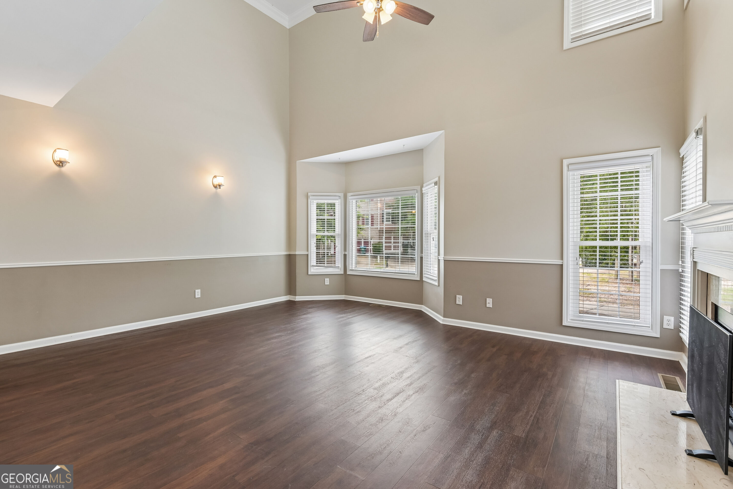 203 Valley Crossing Property Photo 29