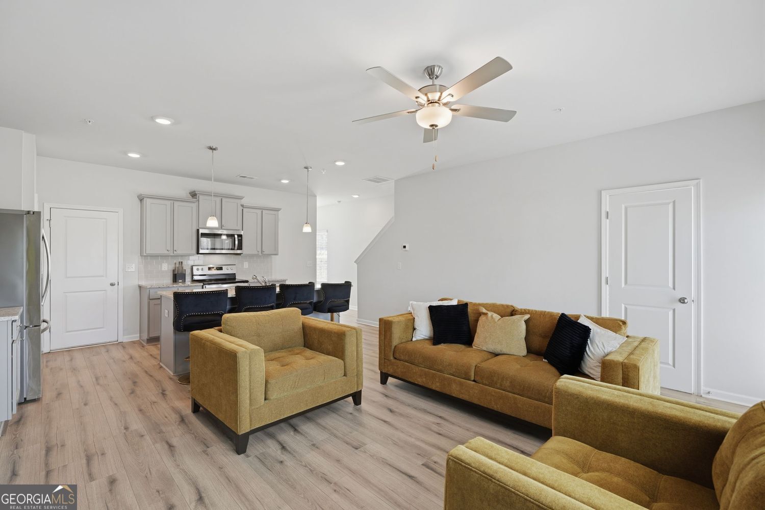 2150 Dougherty Place Property Photo 4