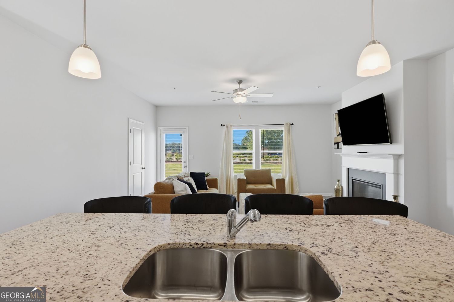 2150 Dougherty Place Property Photo 11