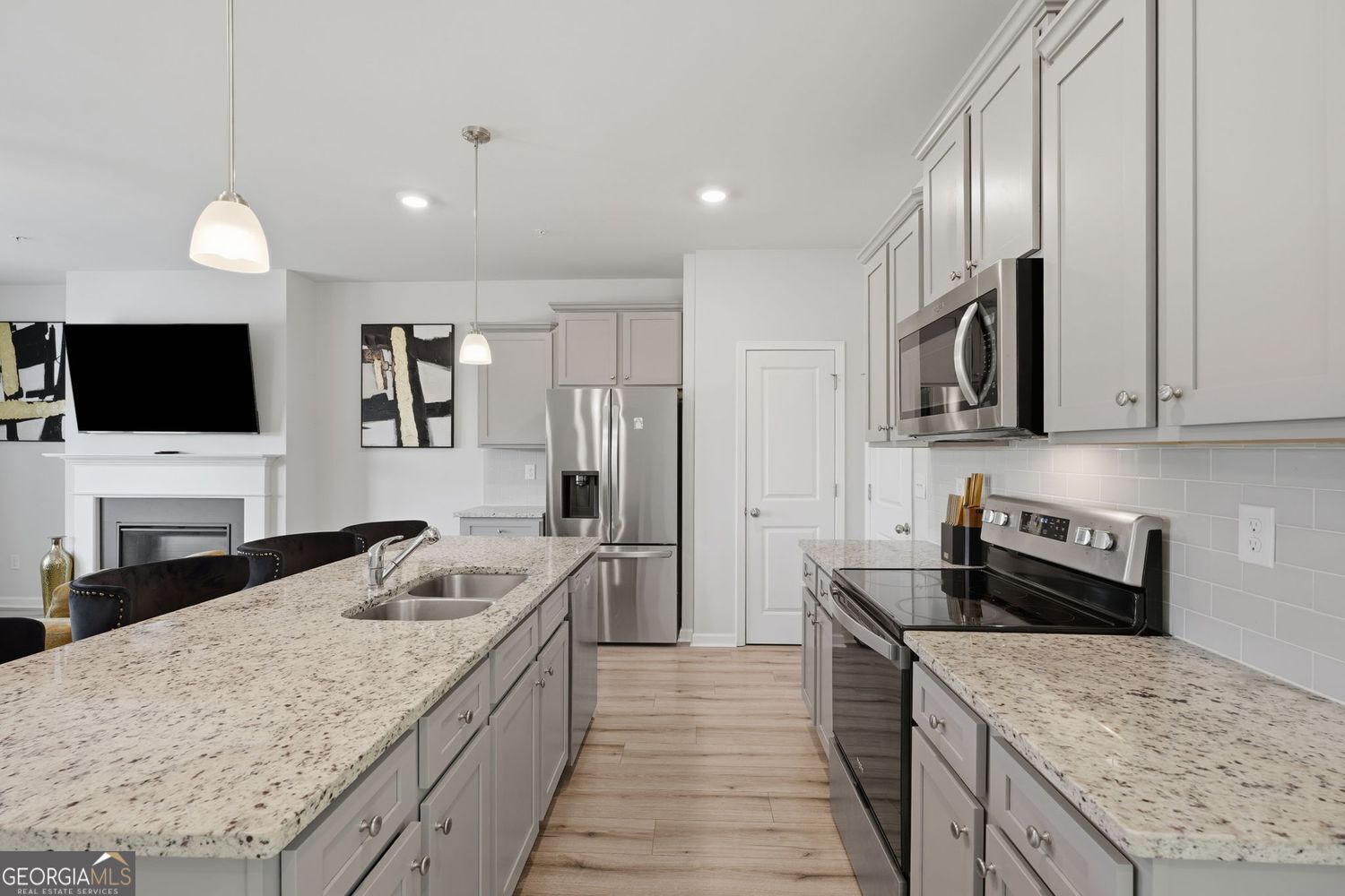 2150 Dougherty Place Property Photo 12