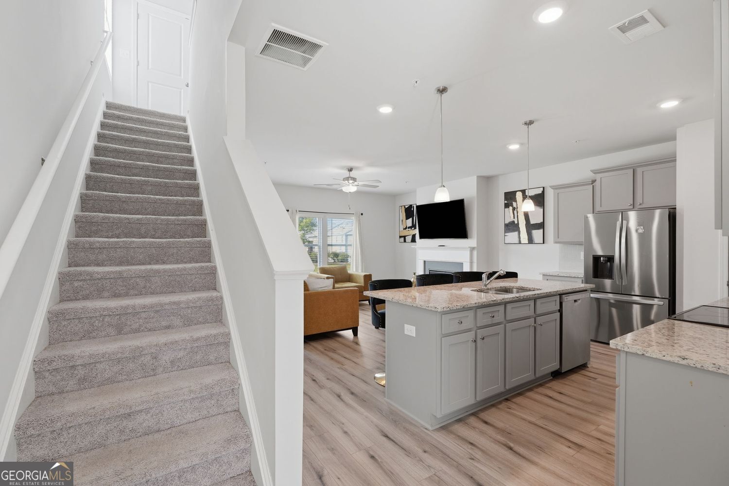 2150 Dougherty Place Property Photo 13