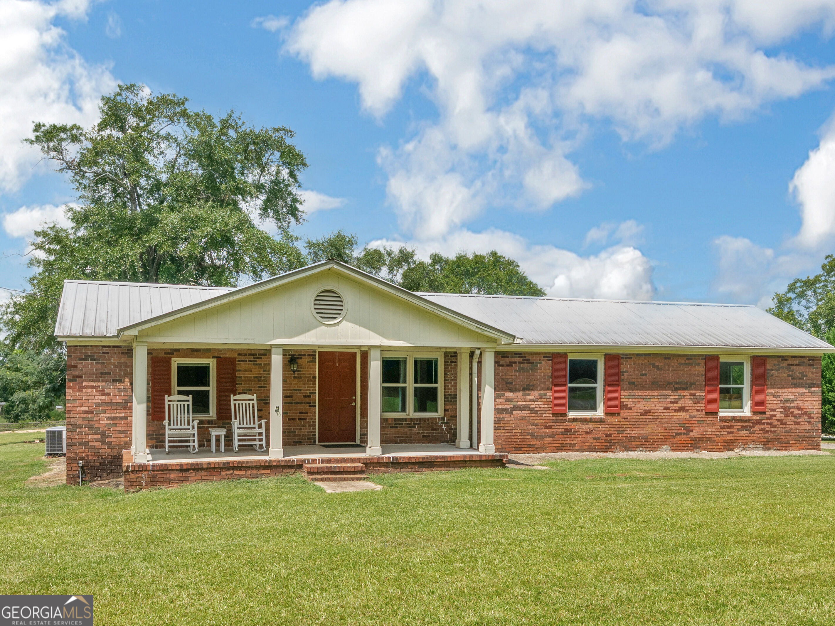 353 Jackson Drive Property Photo 1