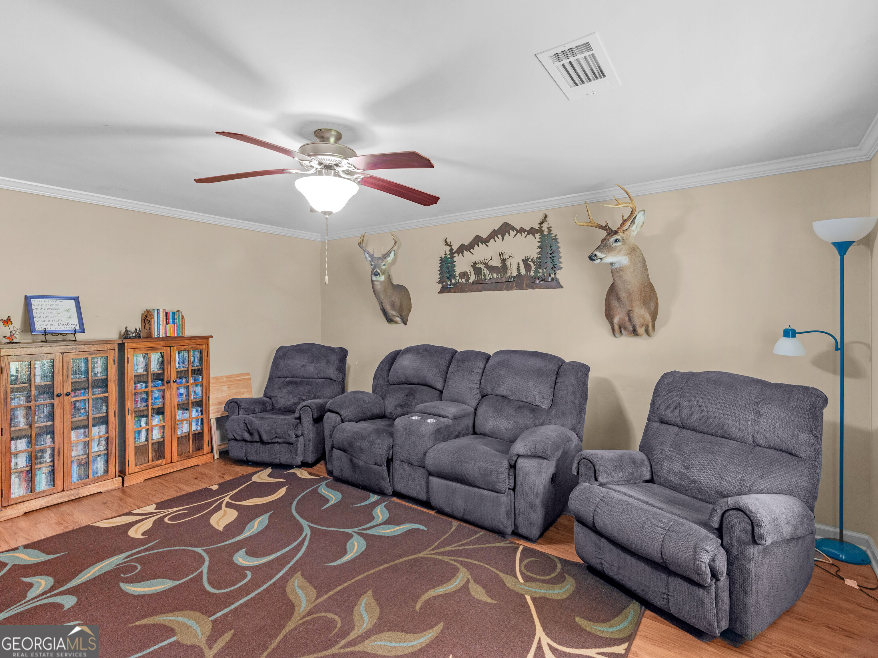 353 Jackson Drive Property Photo 4