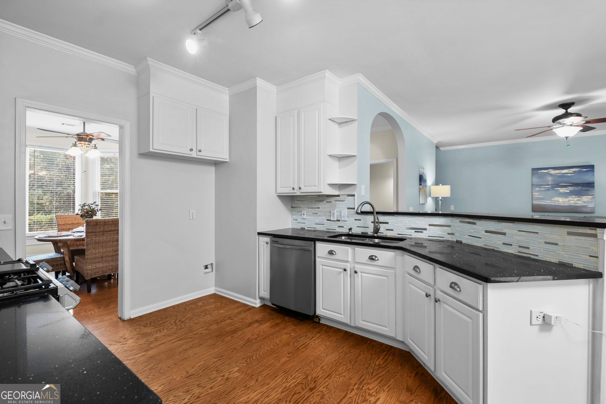 2300 Northwood Drive Property Photo 11