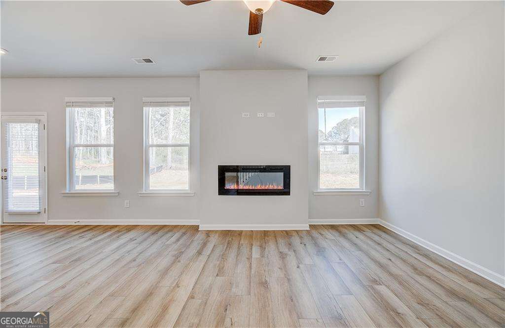 652 Leafy Branch Way Property Photo 8