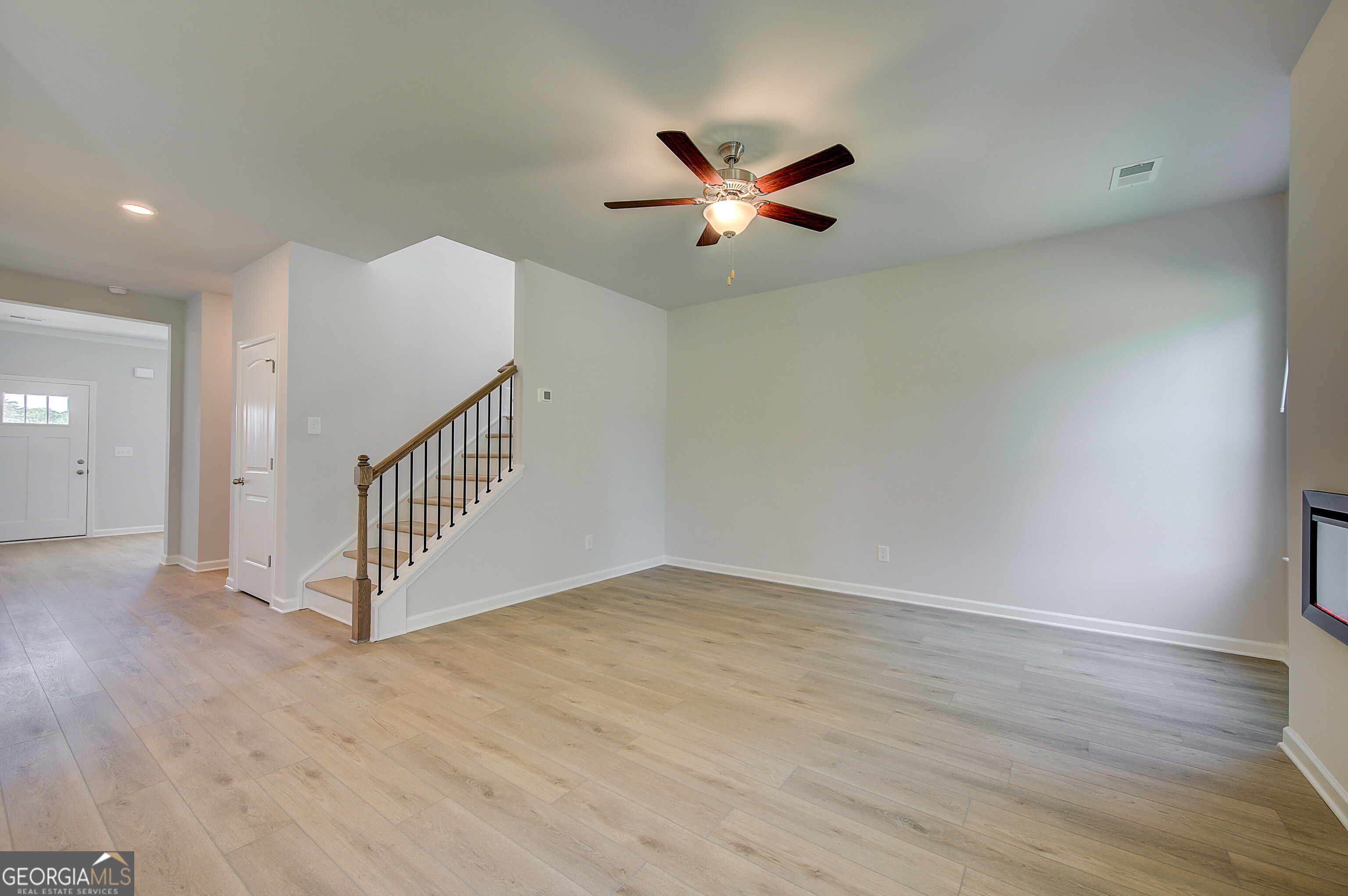 652 Leafy Branch Way Property Photo 8