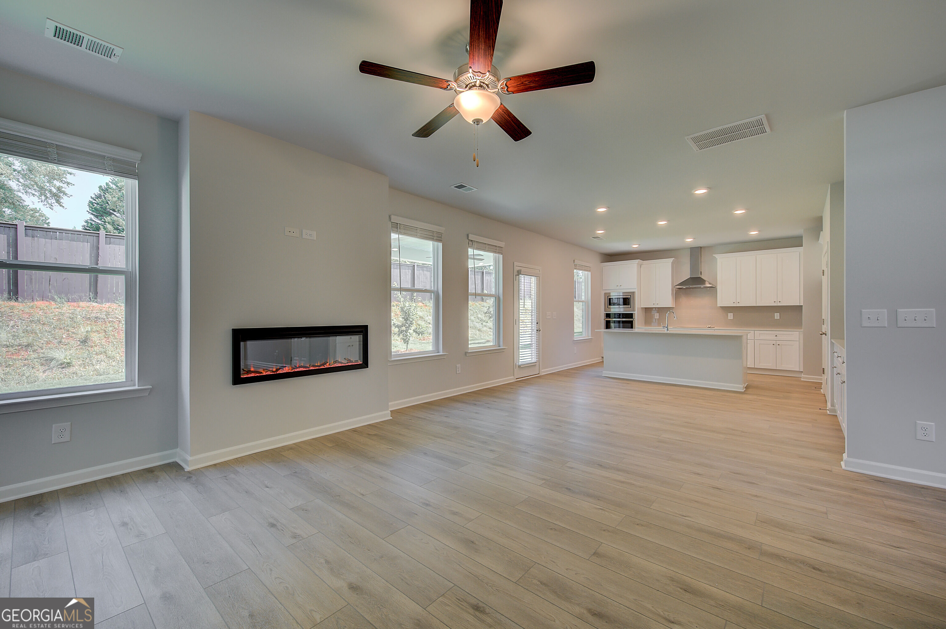 652 Leafy Branch Way Property Photo 11
