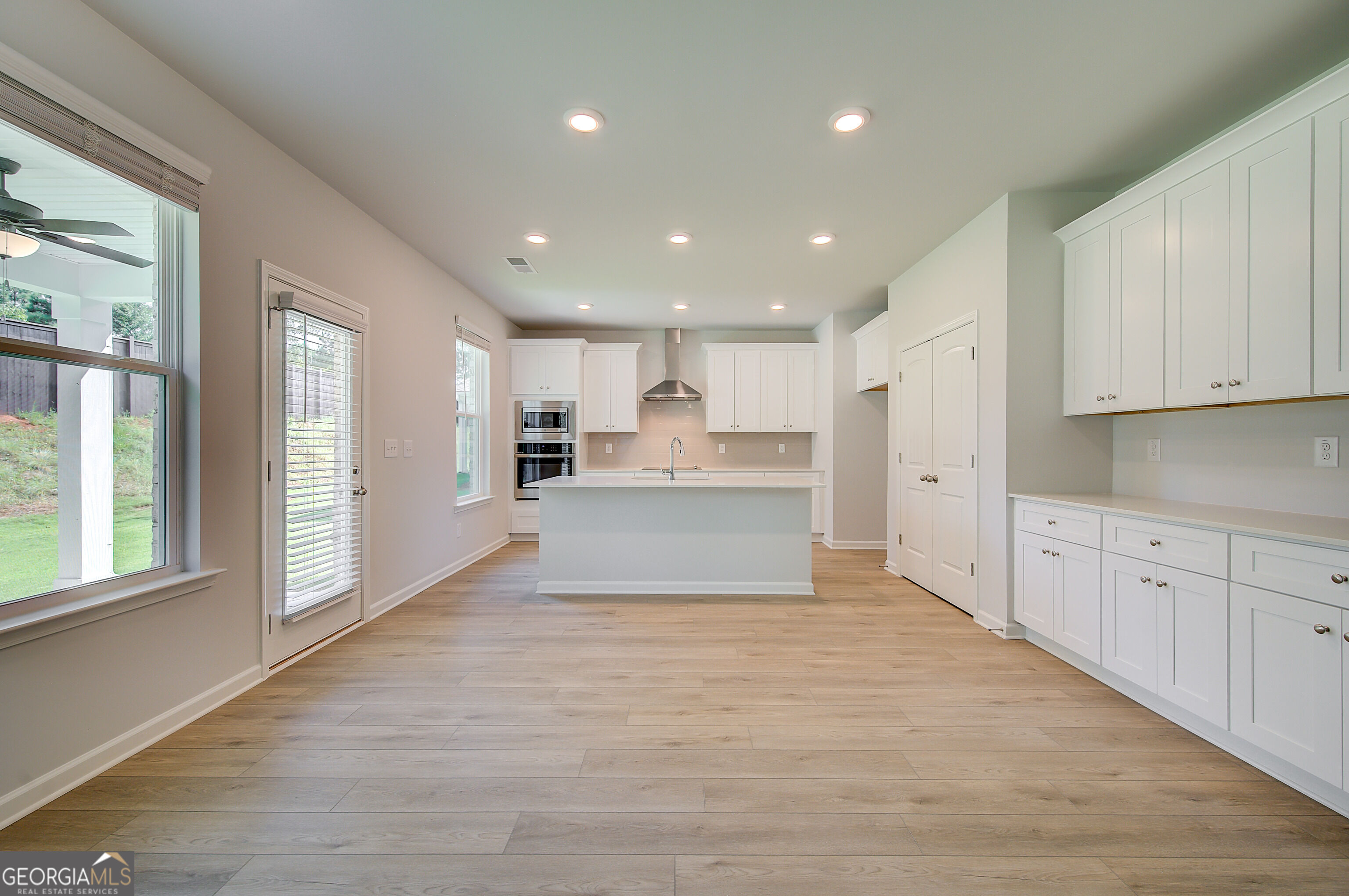 652 Leafy Branch Way Property Photo 14