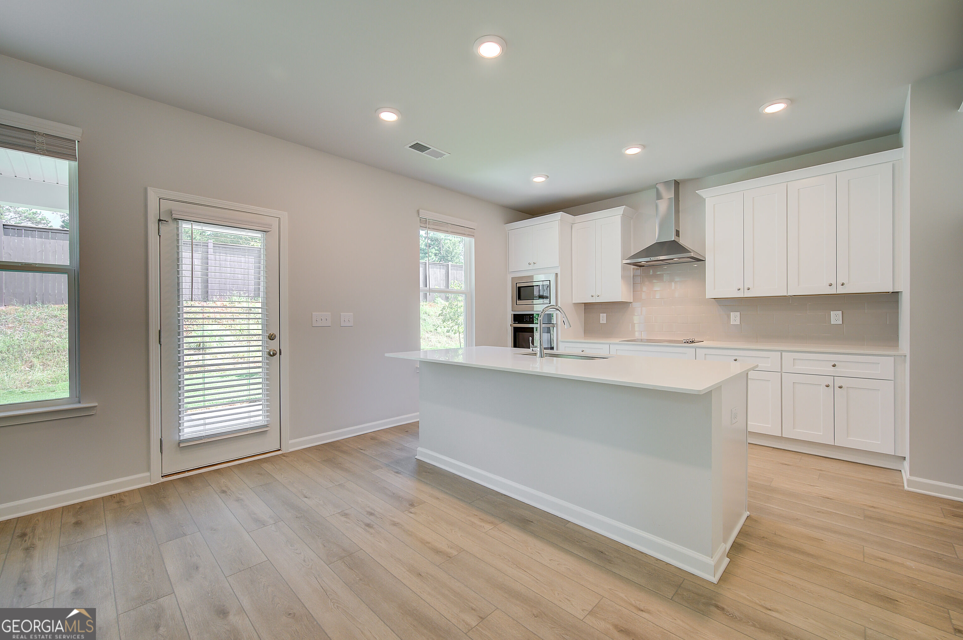 652 Leafy Branch Way Property Photo 15