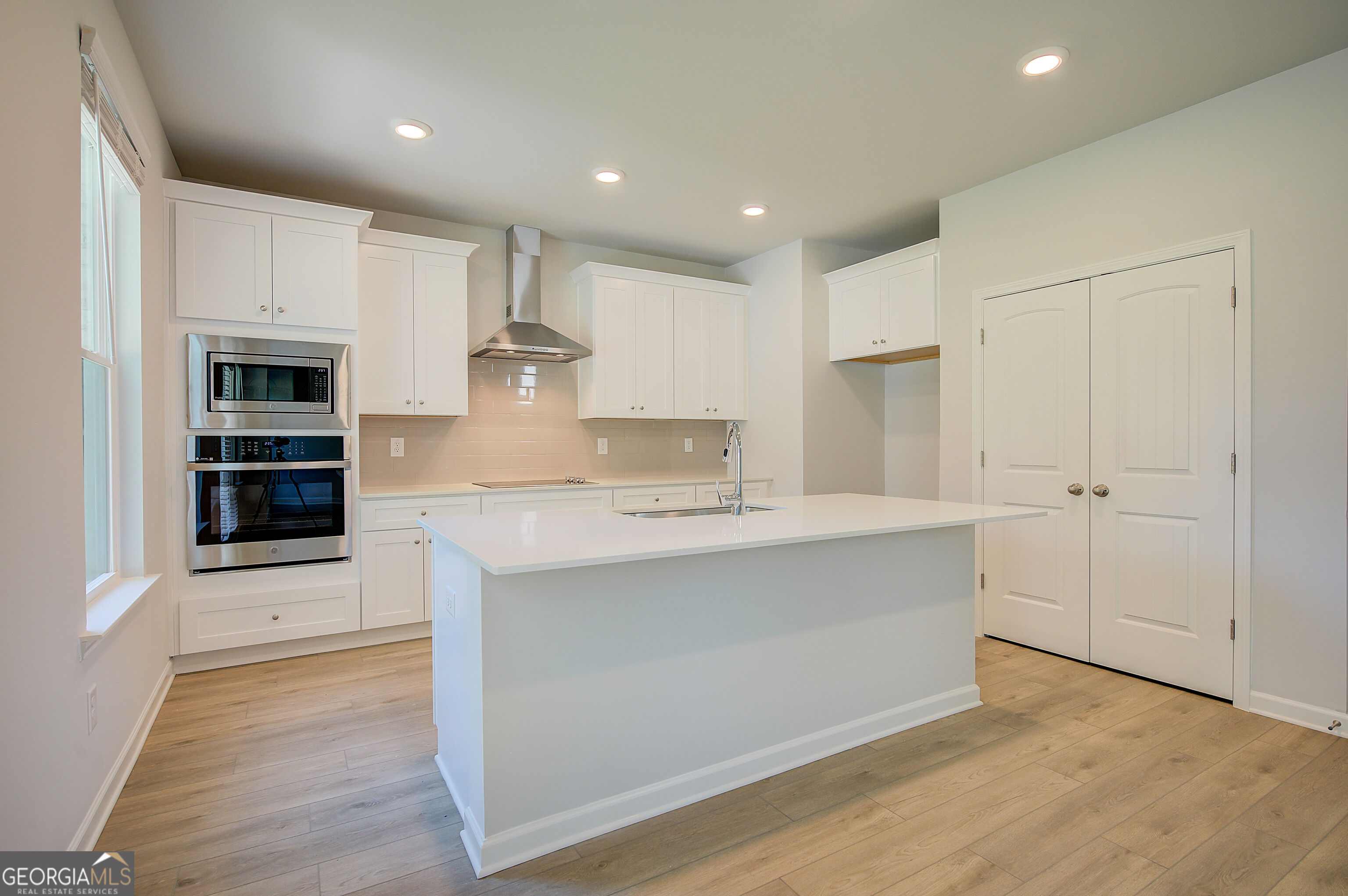 652 Leafy Branch Way Property Photo 17