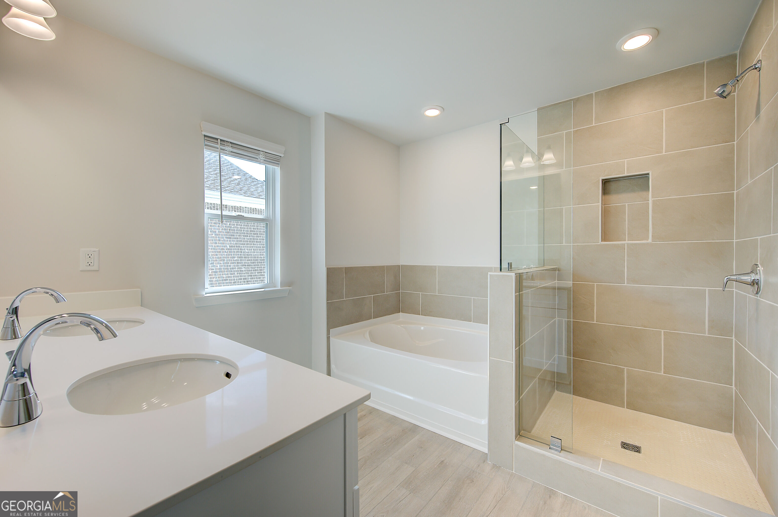 652 Leafy Branch Way Property Photo 27