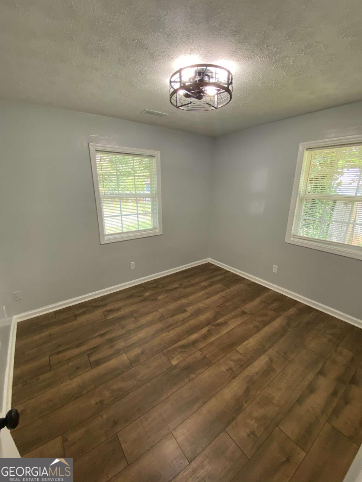 5335 Lee Cir Property Photo 16
