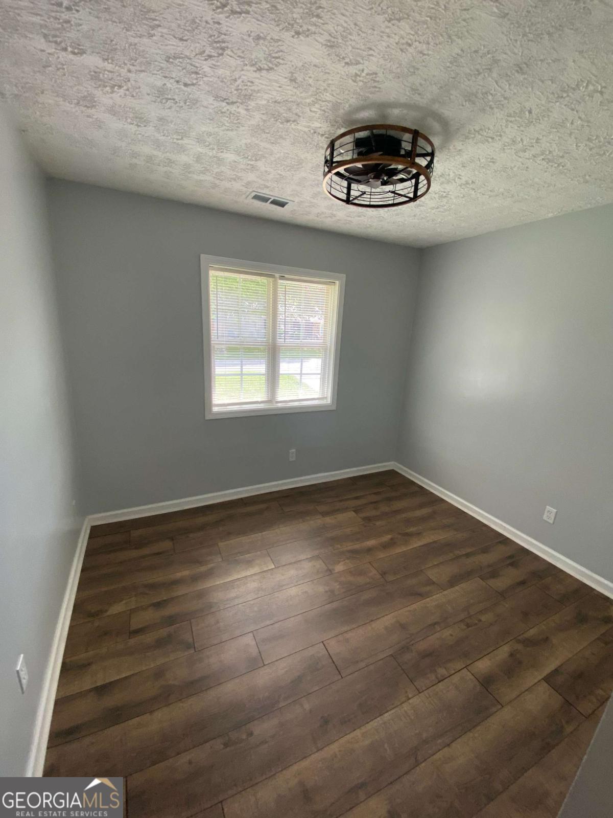 5335 Lee Cir Property Photo 18