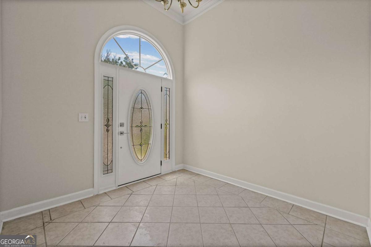 404 Players Court Property Photo 3