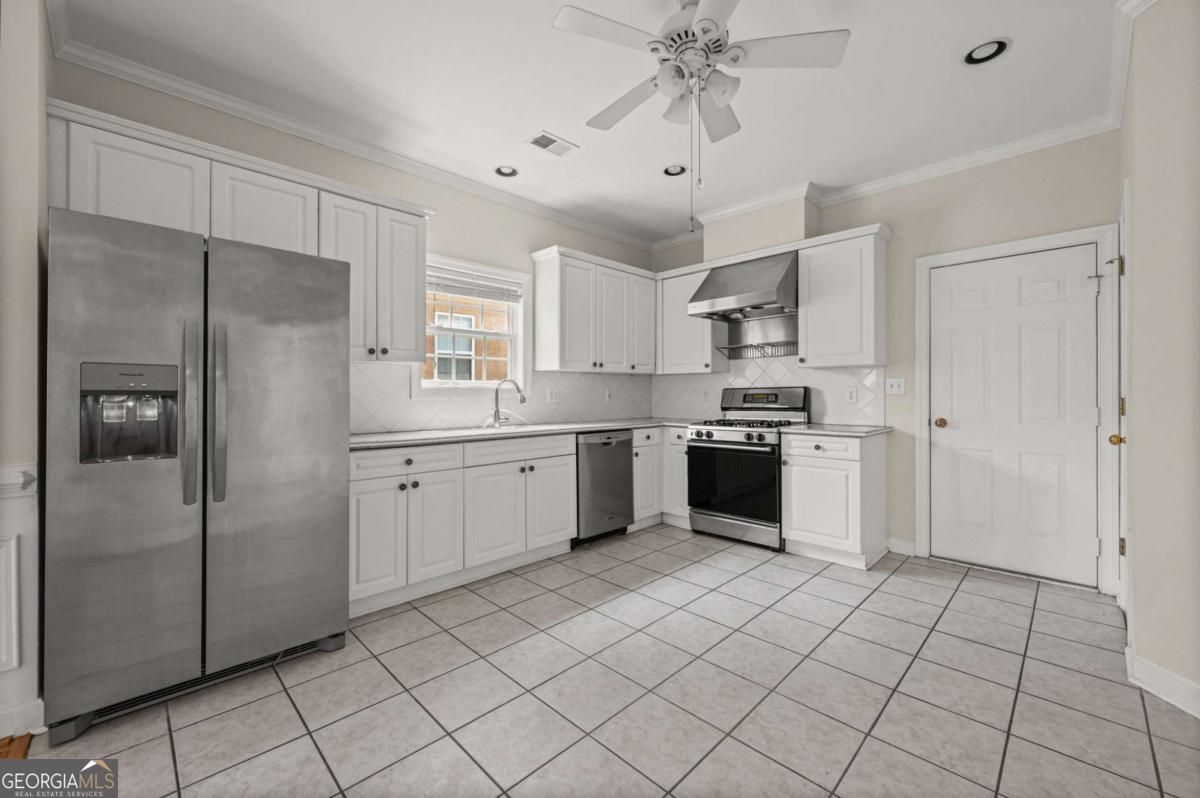 404 Players Court Property Photo 16