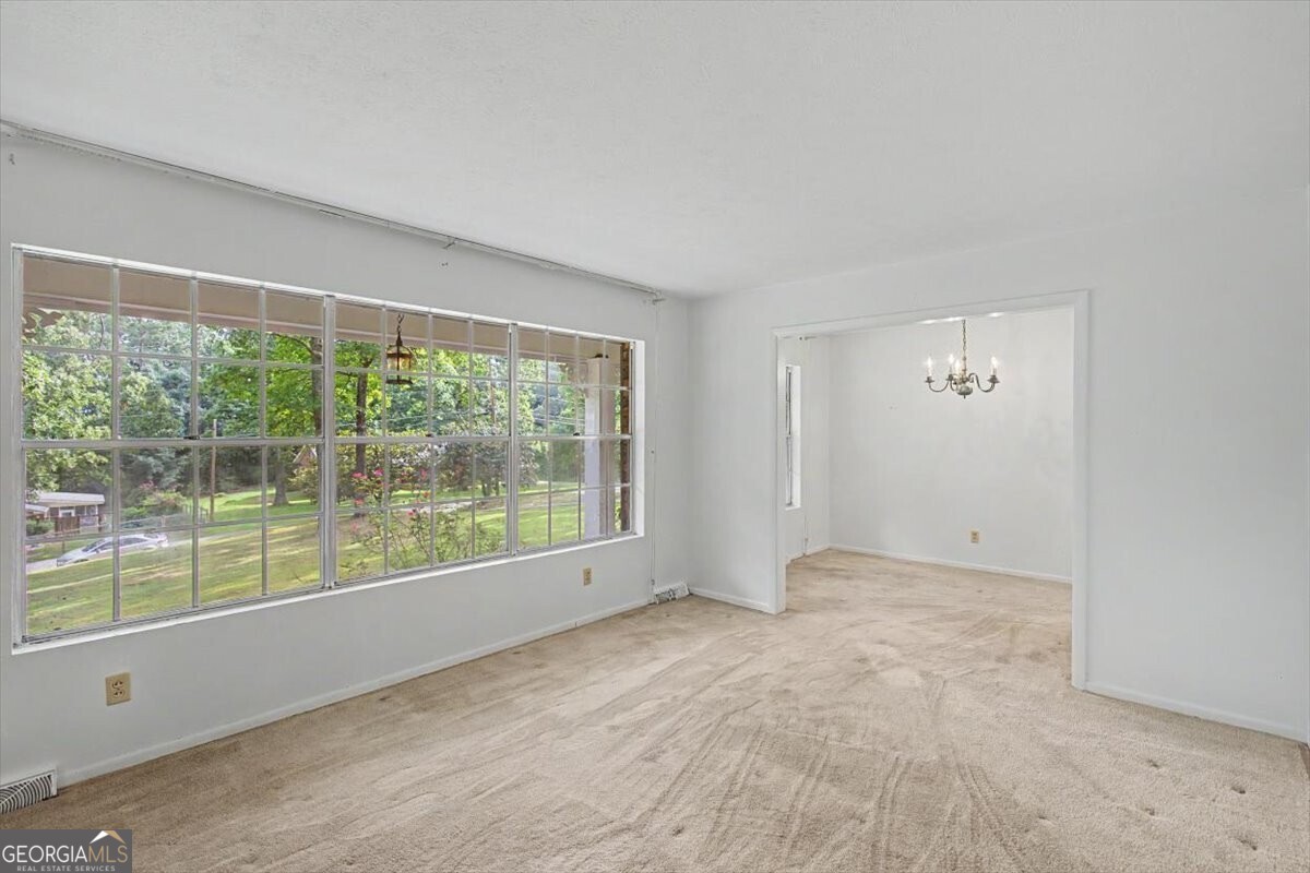 18 Albion Drive Sw Property Photo 6