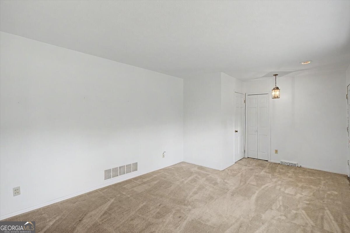 18 Albion Drive Sw Property Photo 7