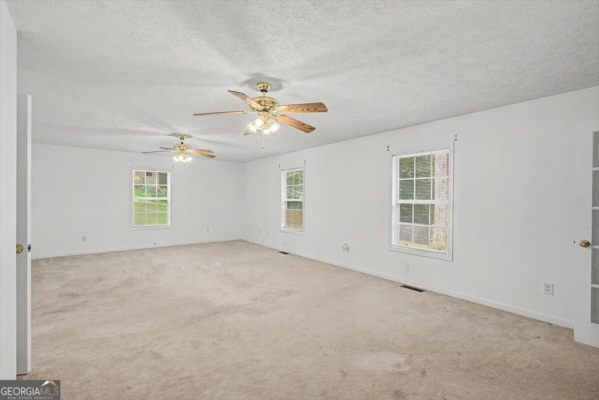 18 Albion Drive Sw Property Photo 12