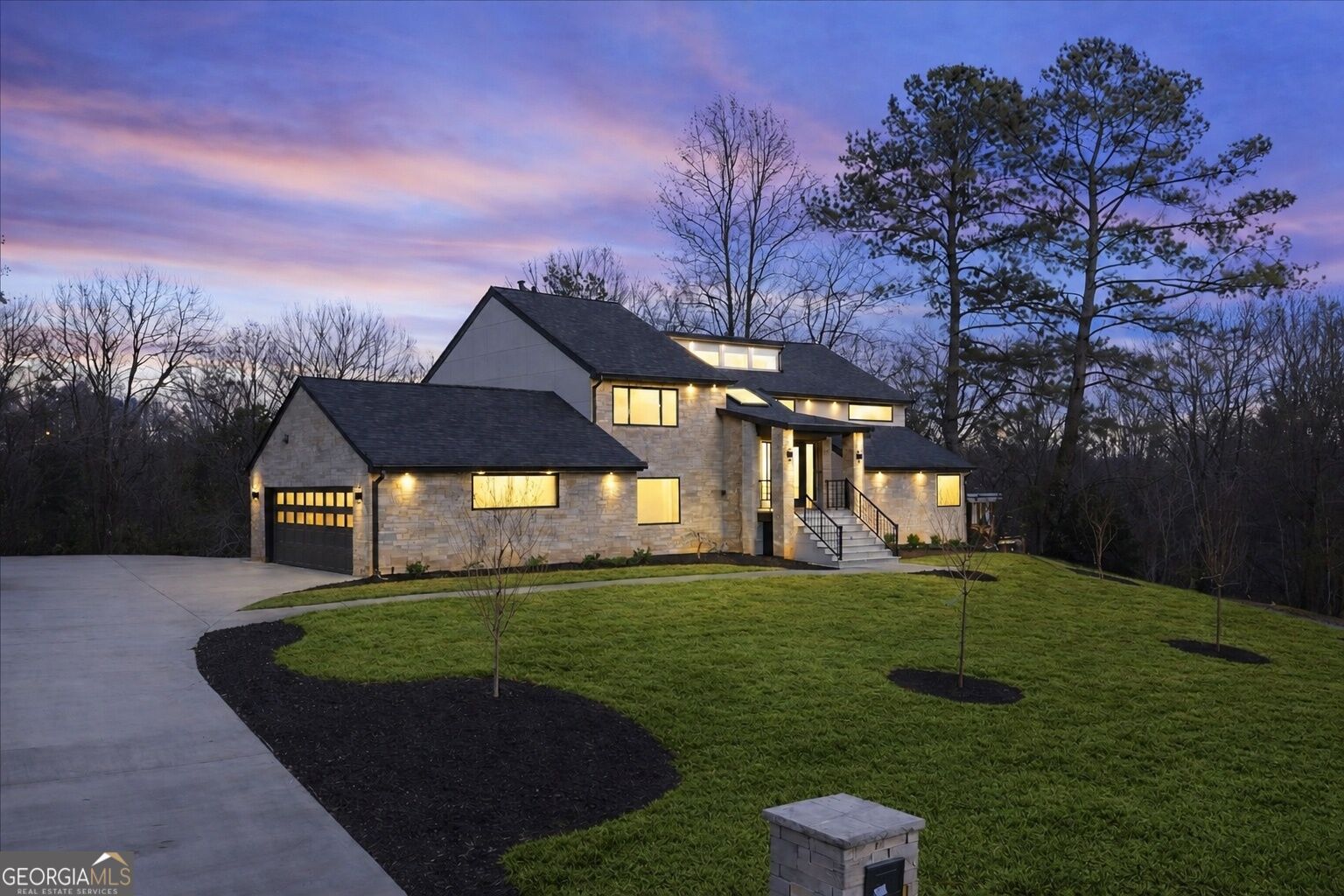 250 Bruton Way Property Photo 1