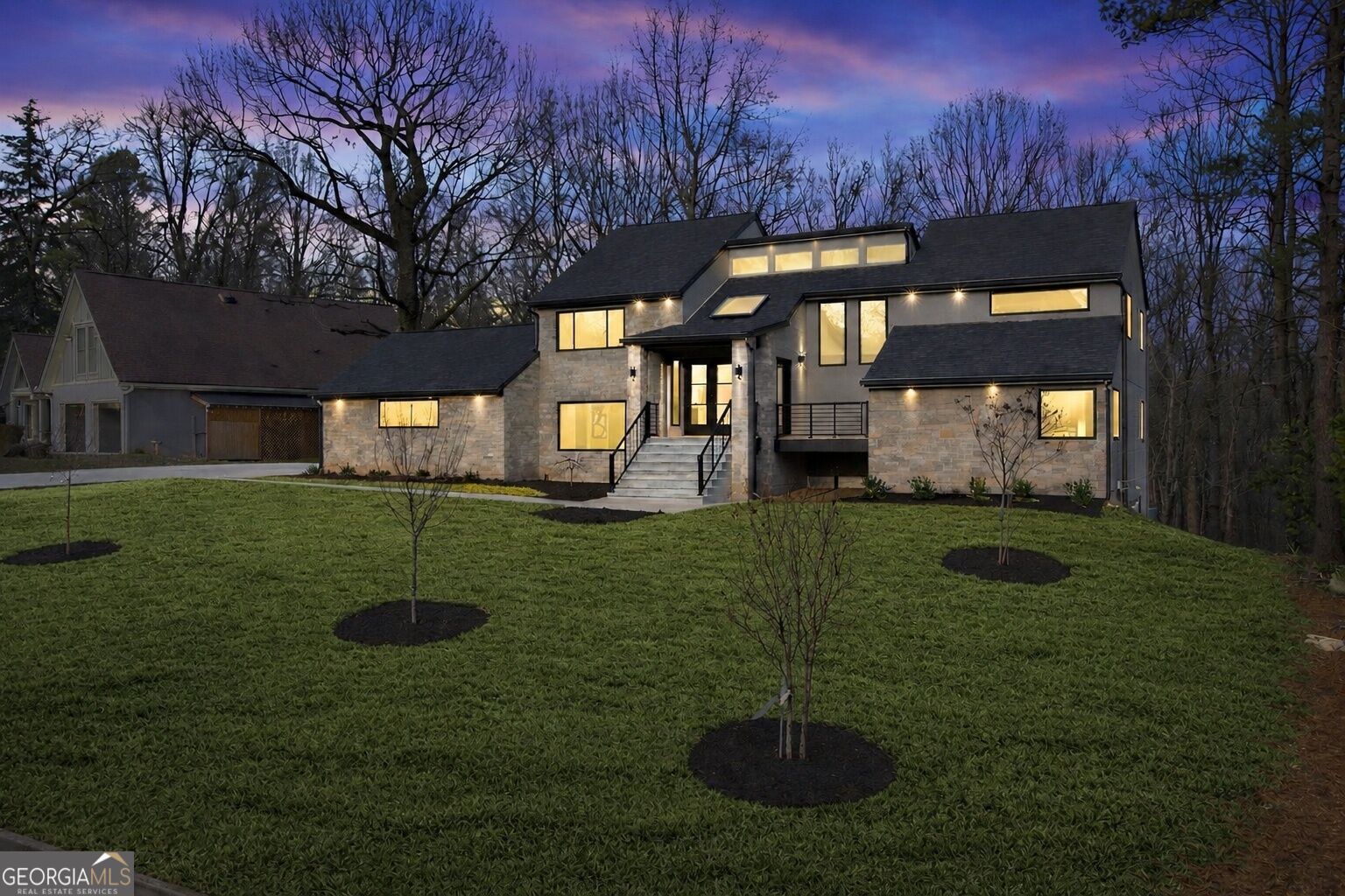 250 Bruton Way Property Photo 3