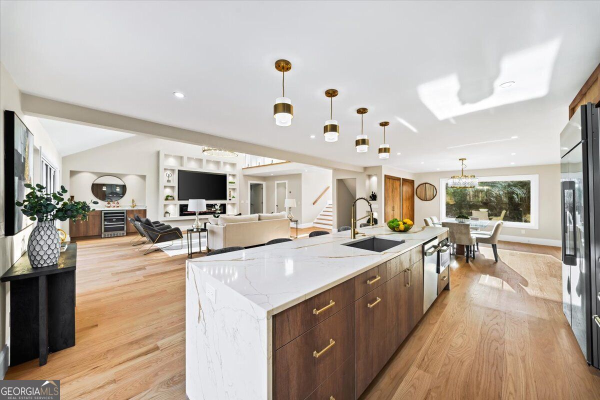 250 Bruton Way Property Photo 10
