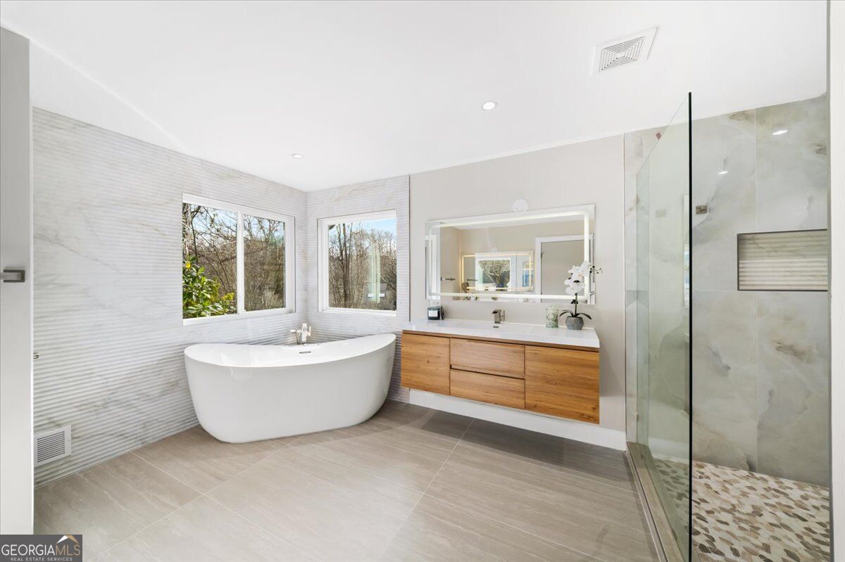 250 Bruton Way Property Photo 24