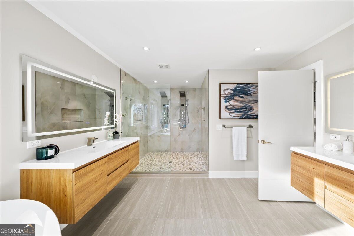 250 Bruton Way Property Photo 25