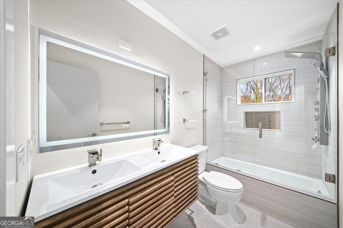 250 Bruton Way Property Photo 38