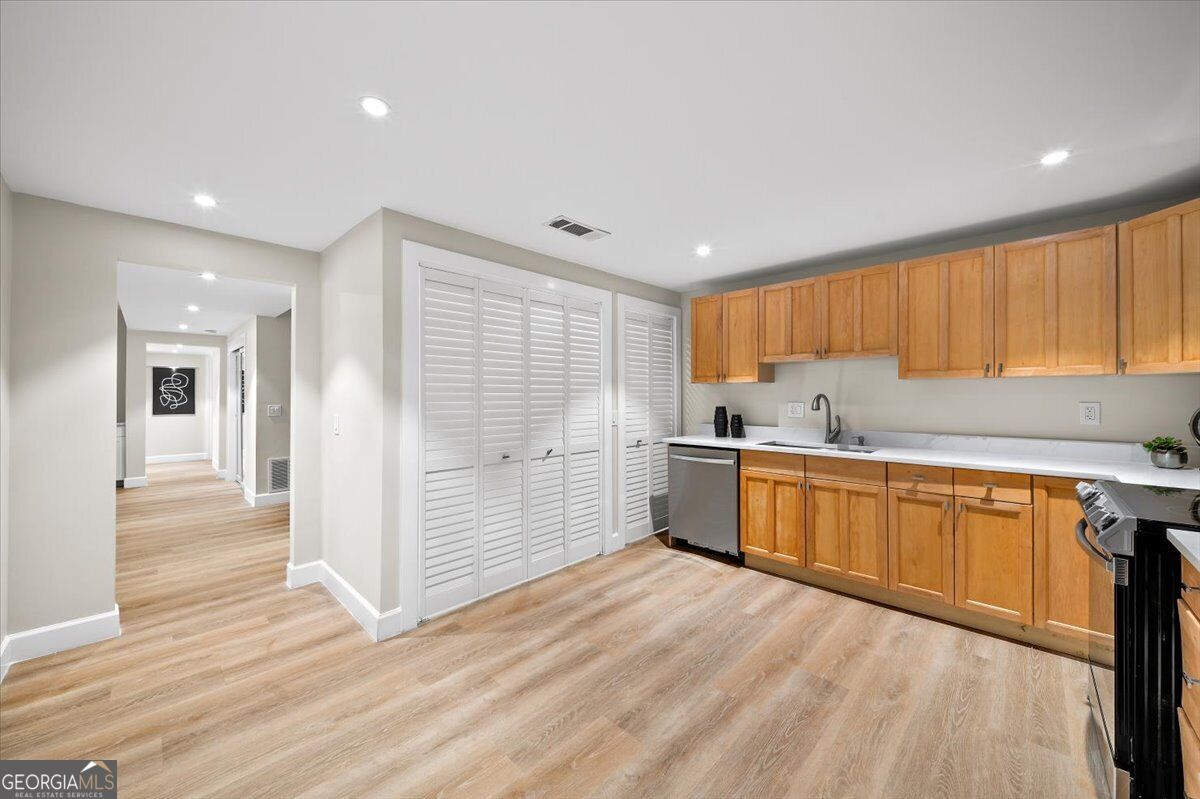 250 Bruton Way Property Photo 43