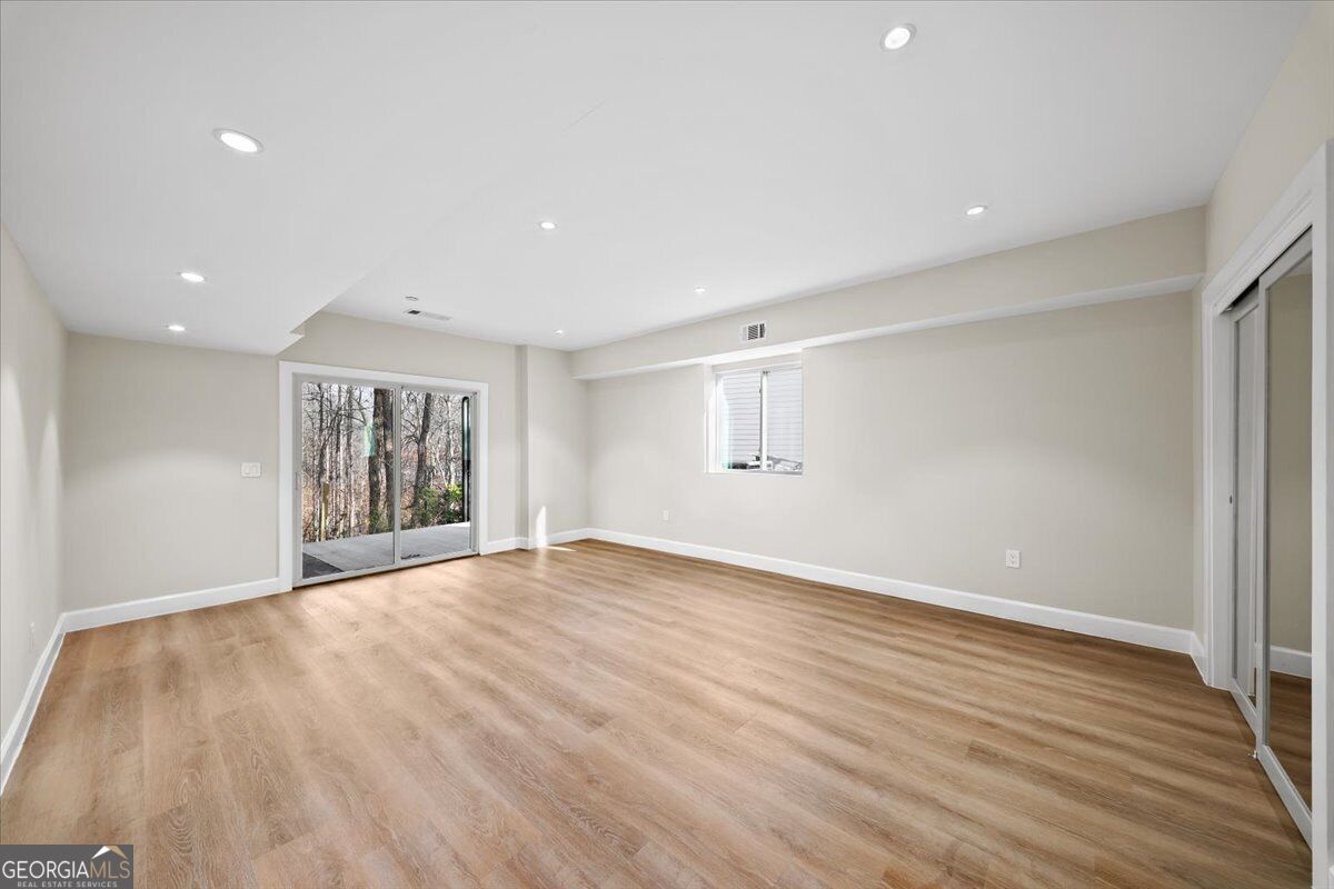 250 Bruton Way Property Photo 47