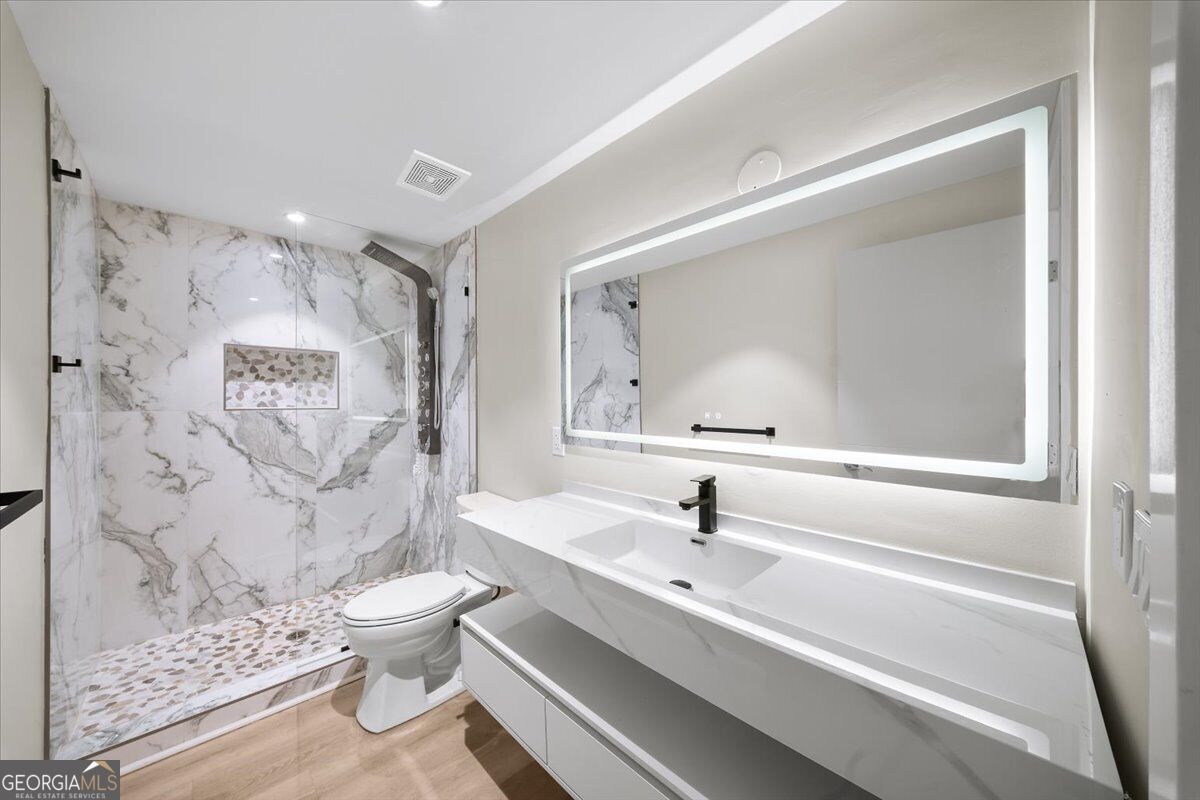 250 Bruton Way Property Photo 48