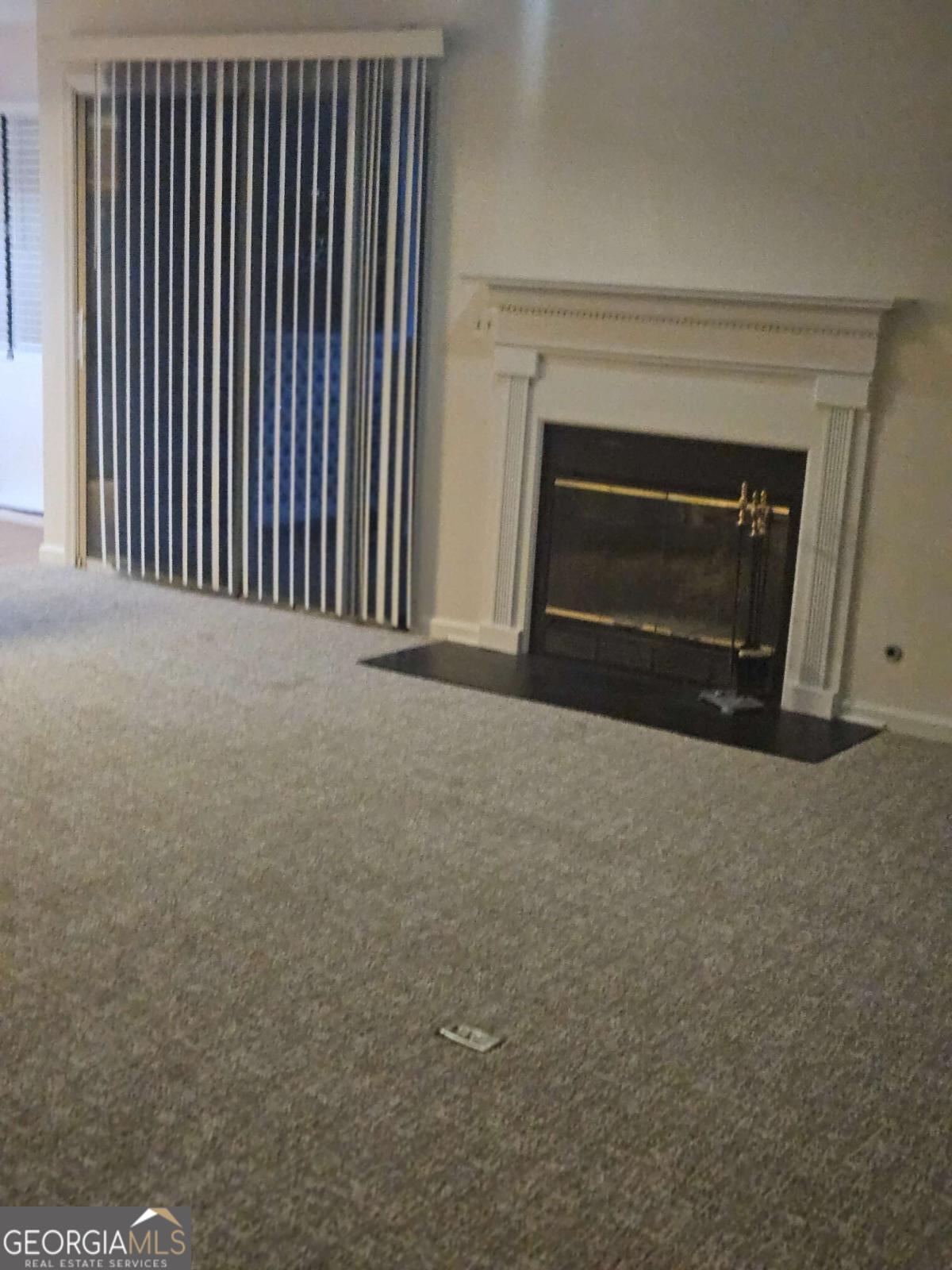 113 Hampshire Court # 113 Property Photo 5