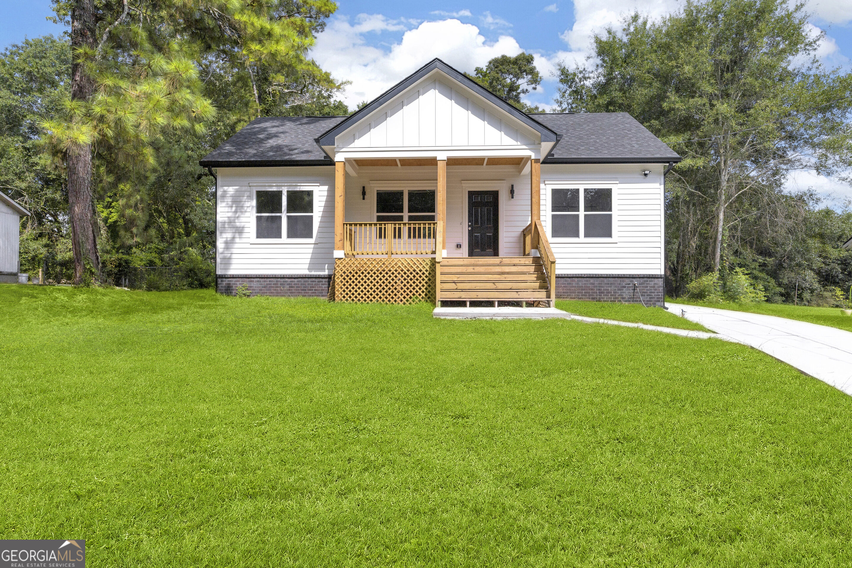 159 Wright Circle Property Photo 1