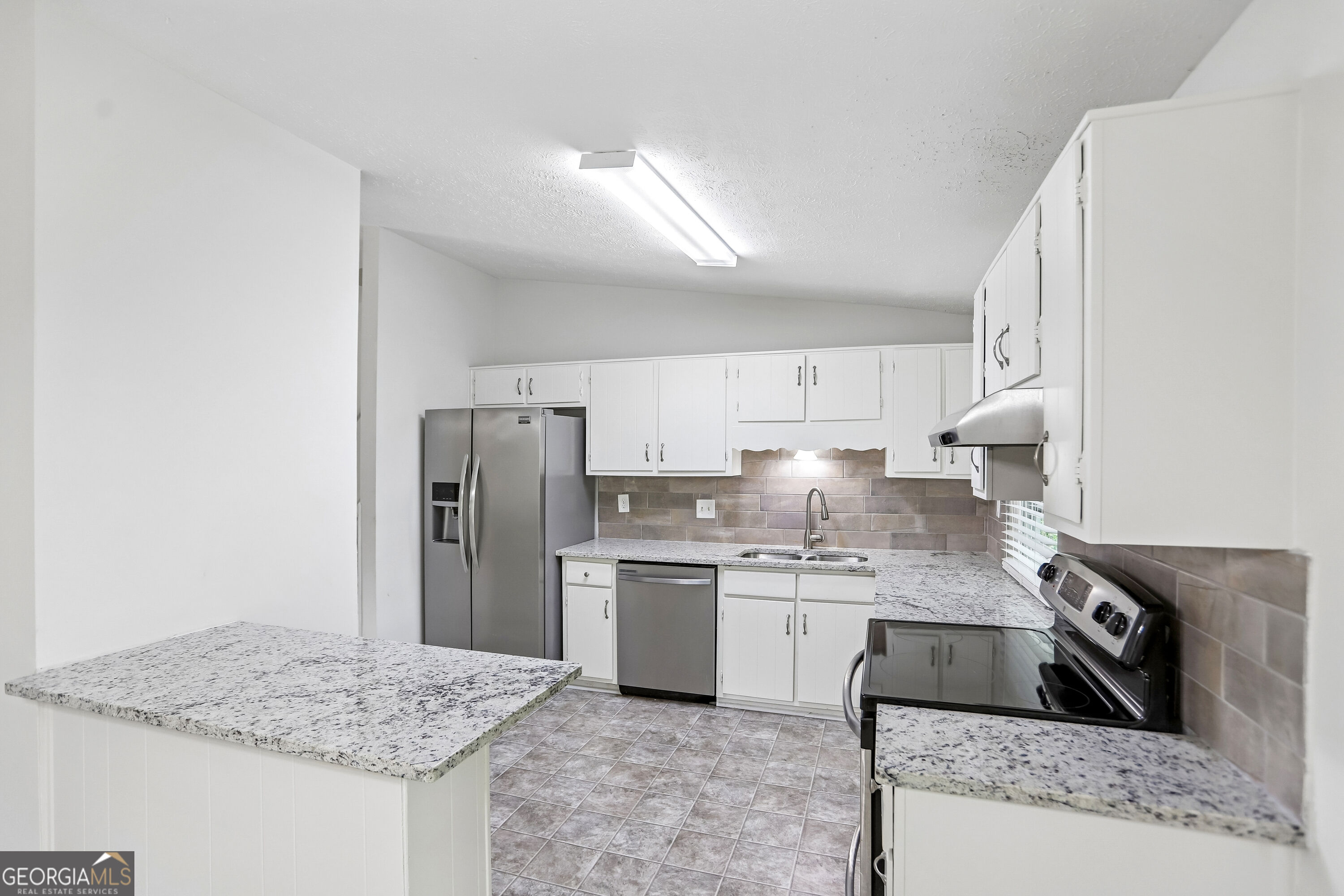 3020 Forestside Lane Property Photo 17