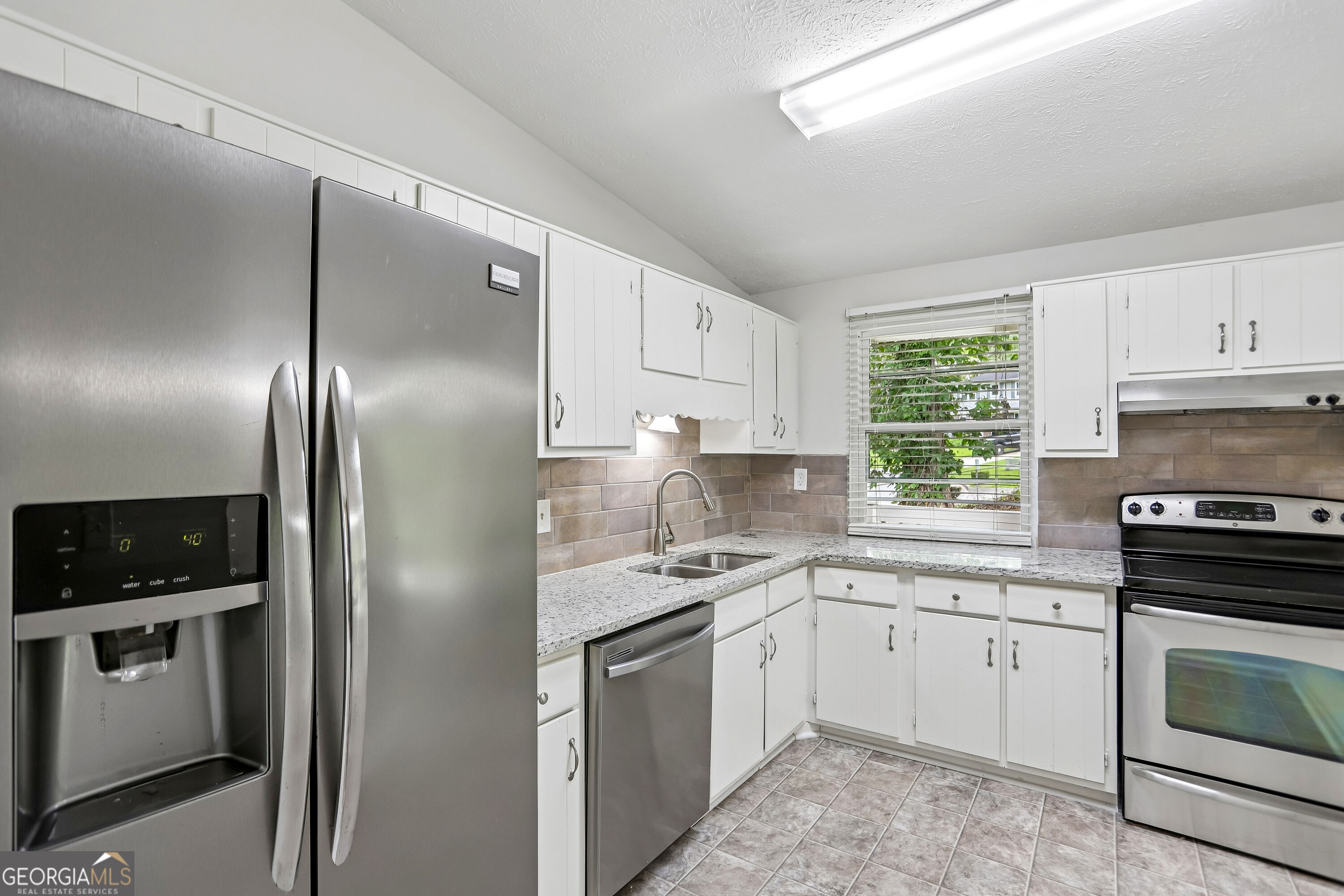 3020 Forestside Lane Property Photo 18