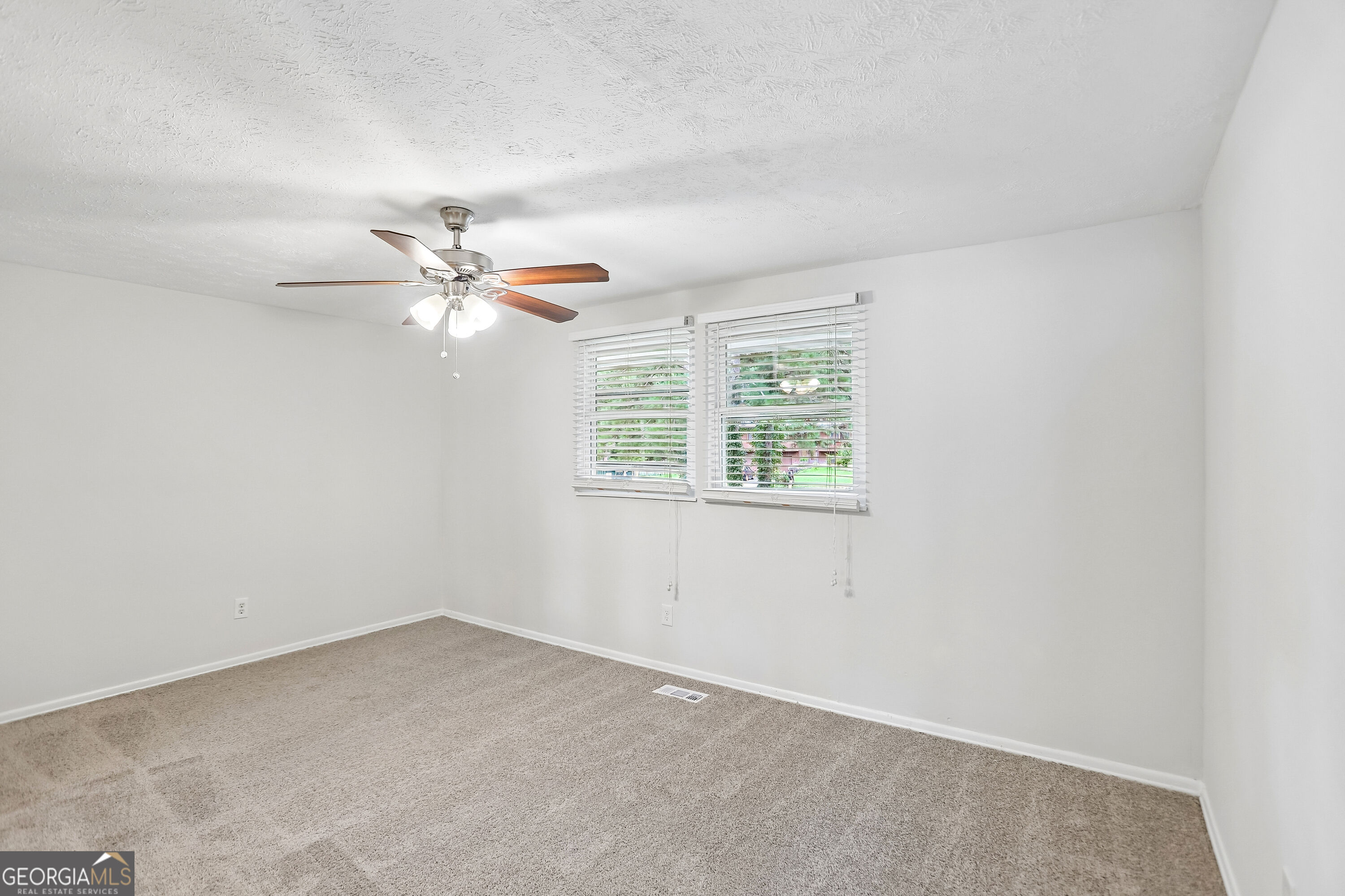 3020 Forestside Lane Property Photo 23