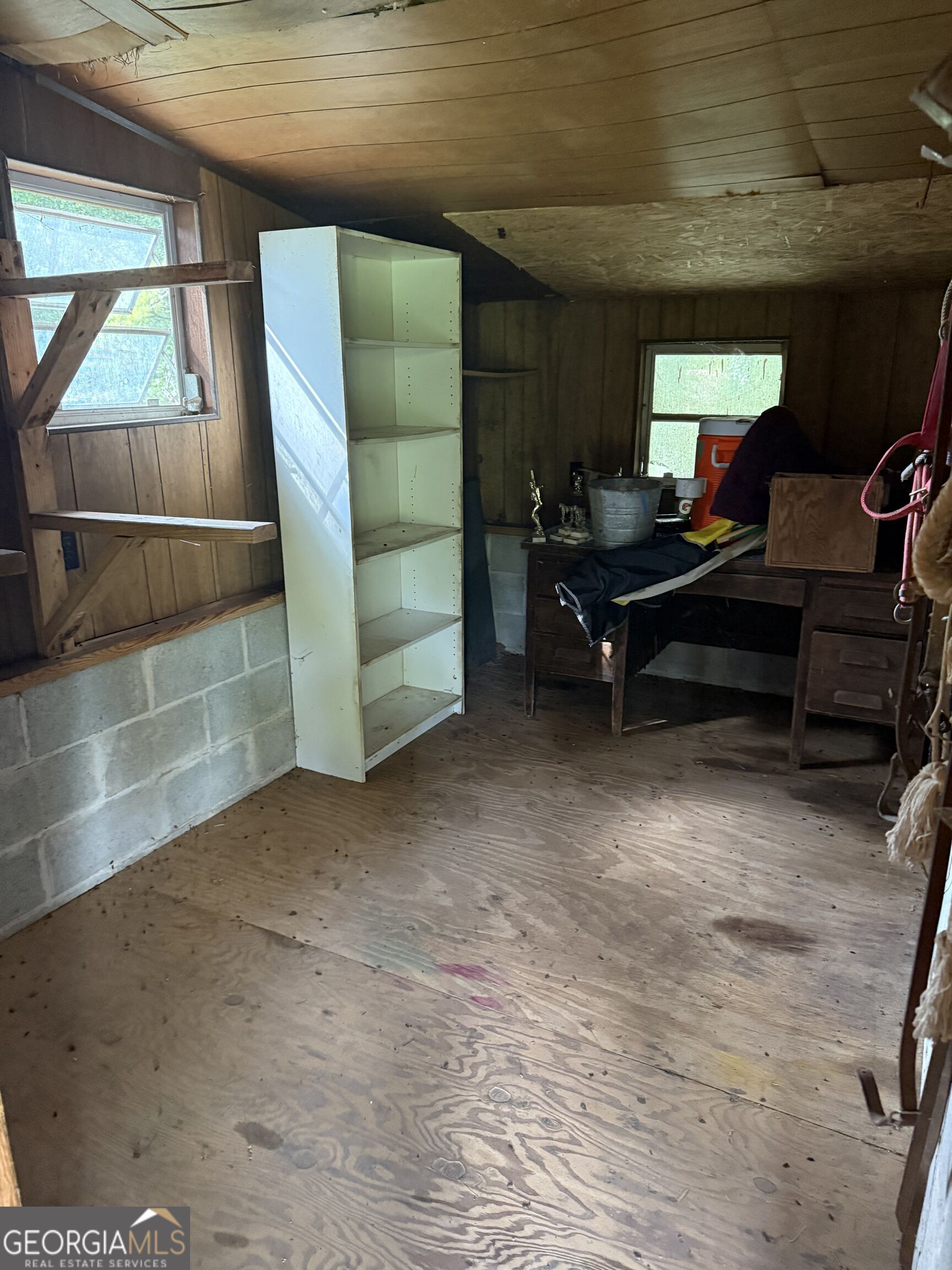 9010 Clark Road Property Photo 15