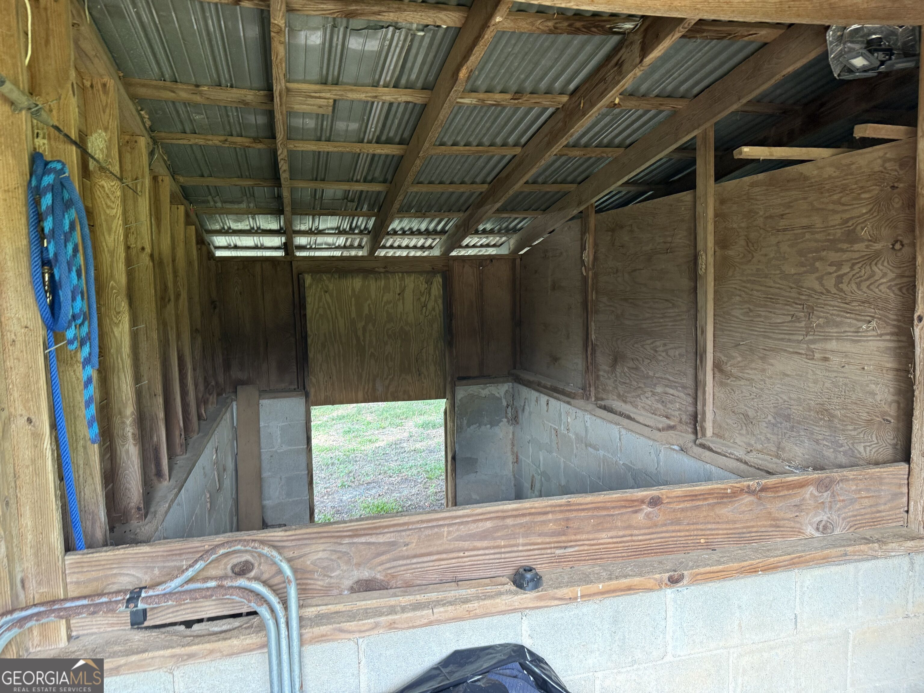 9010 Clark Road Property Photo 17