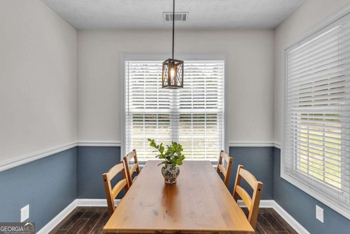 7020 Greenridge Drive Property Photo 12