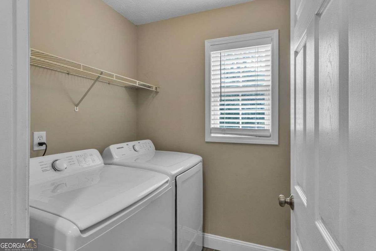 7020 Greenridge Drive Property Photo 16