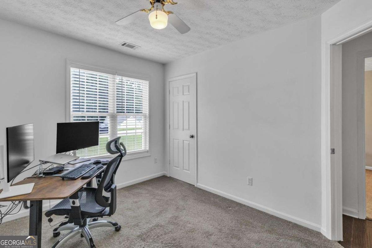 7020 Greenridge Drive Property Photo 24