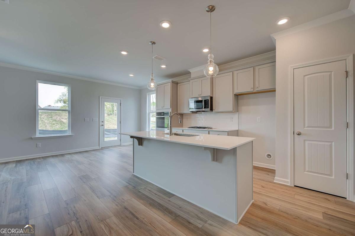 3659 Donovan Circle Property Photo 6
