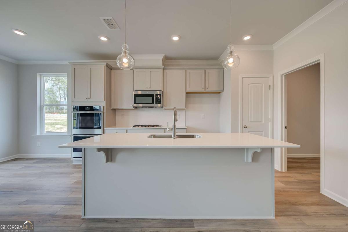 3659 Donovan Circle Property Photo 7