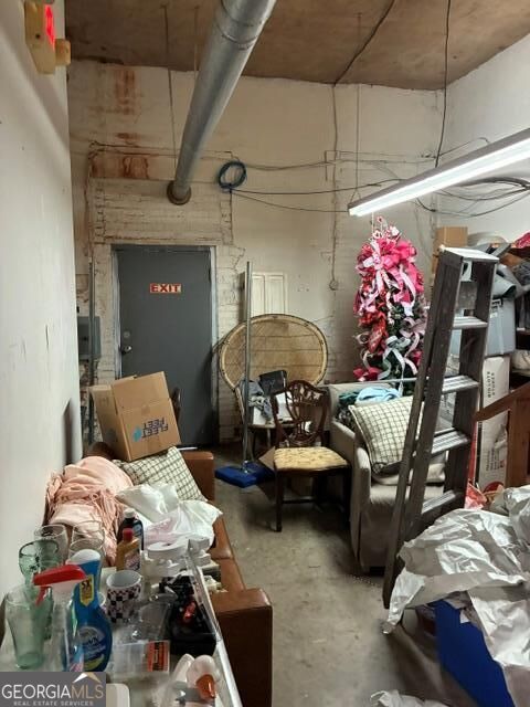 136 S Wayne Street Property Photo 7
