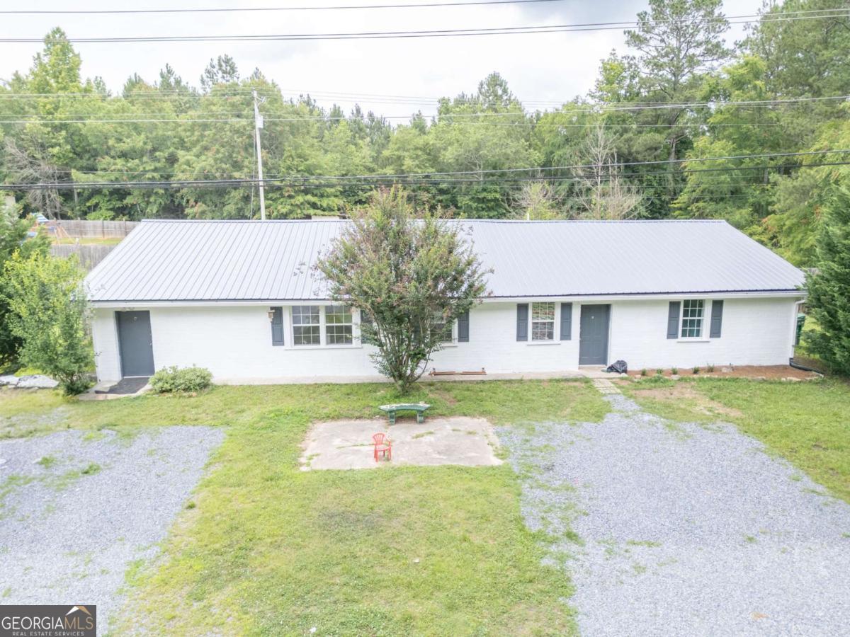 4494 Old Summerville Road Property Photo 5