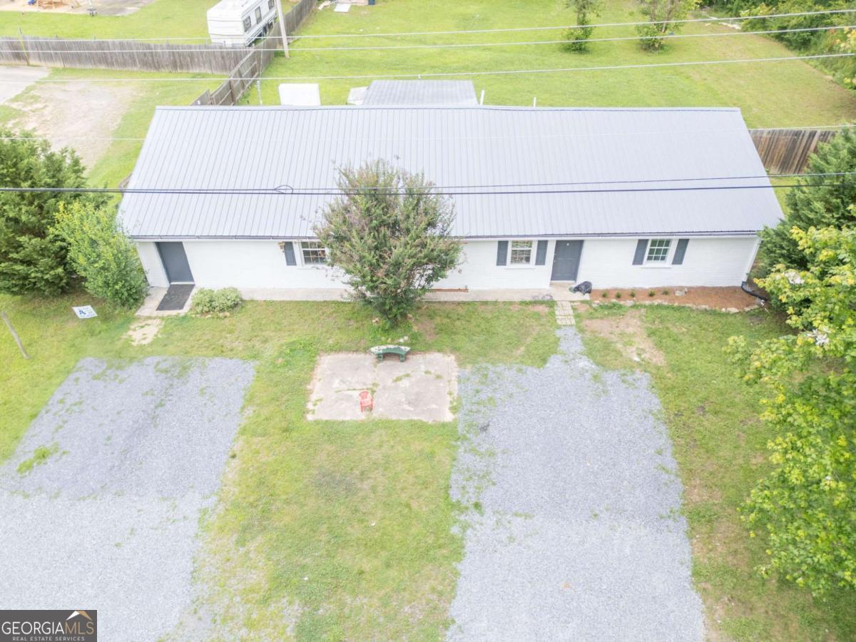 4494 Old Summerville Road Property Photo 6