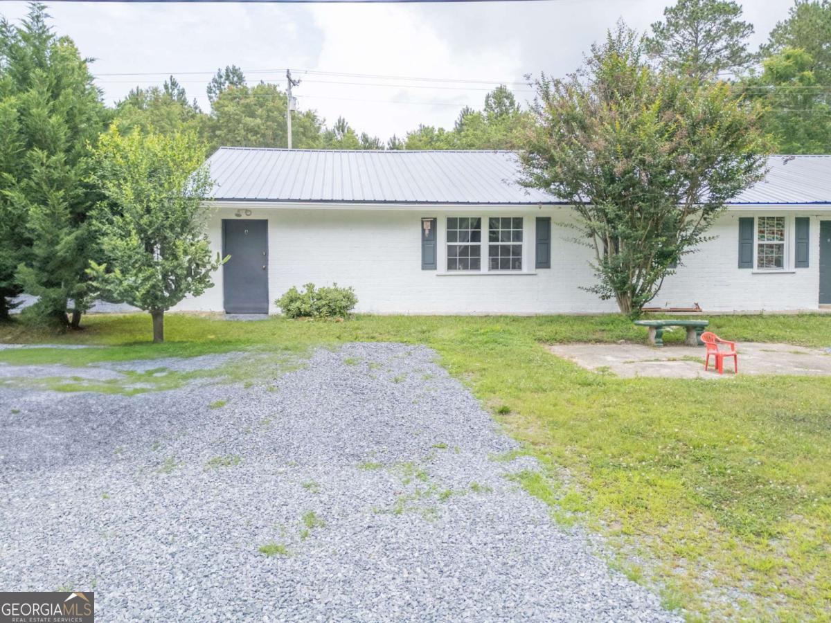 4494 Old Summerville Road Property Photo 11