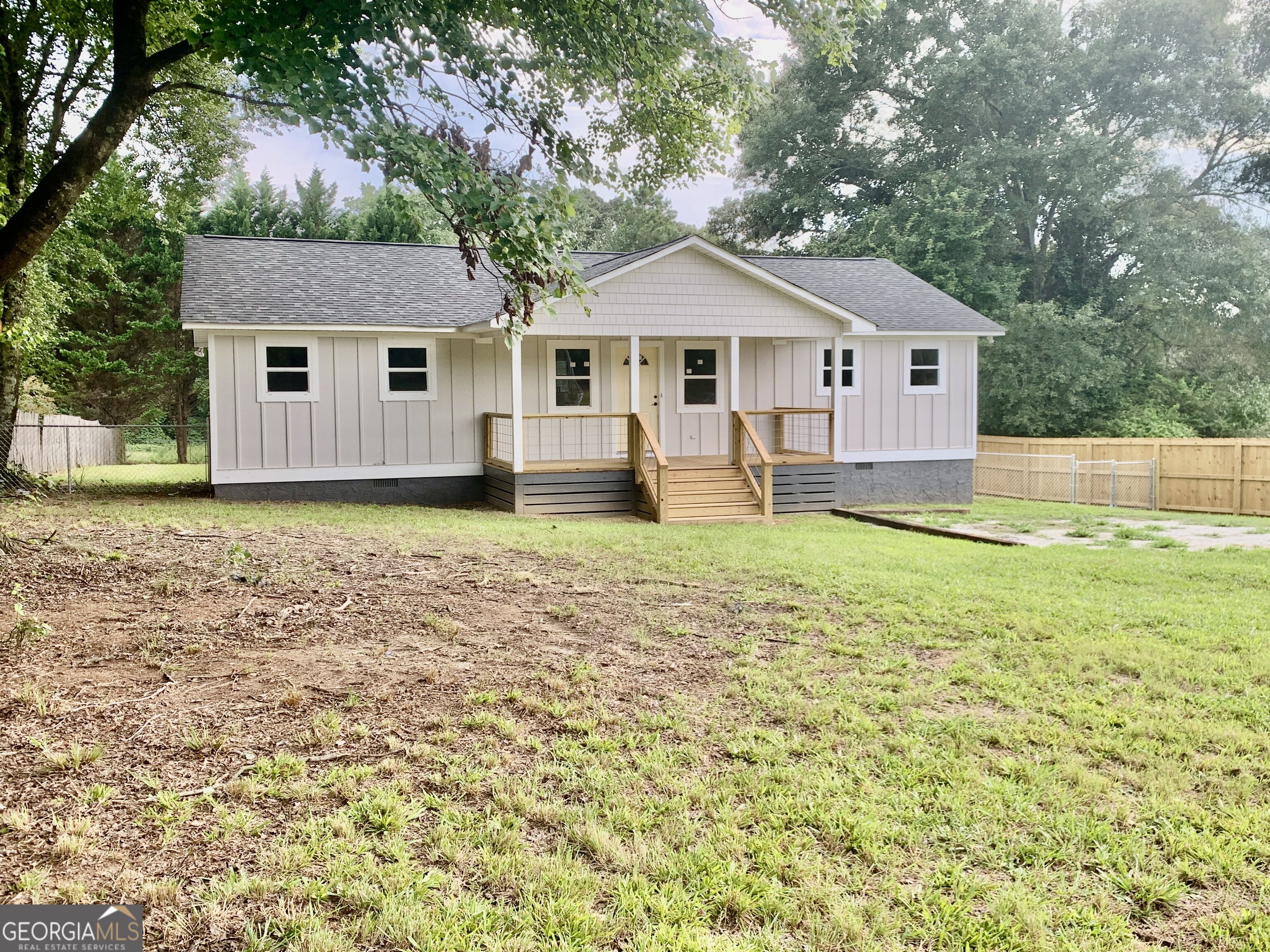 838 Racetrack Road Property Photo 2