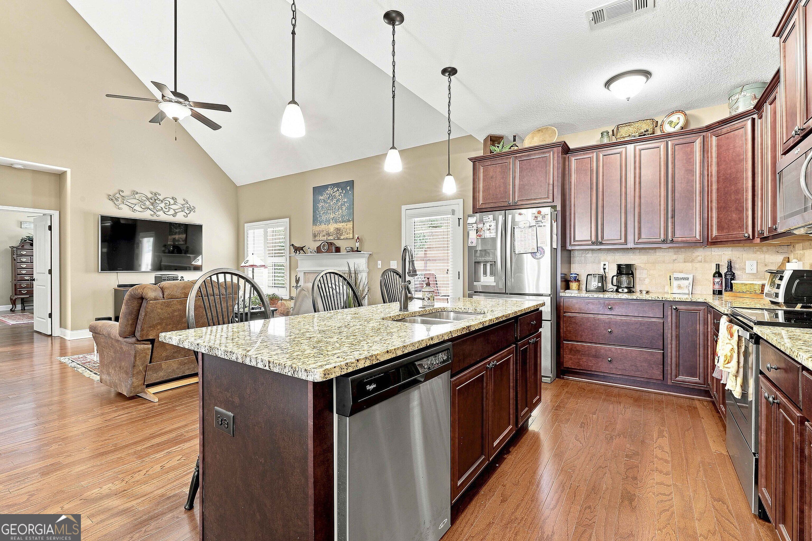 109 Celebration Boulevard Property Photo 19